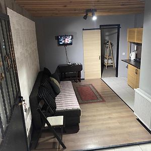 Appartement met een Slaapkamer in de Kelder
